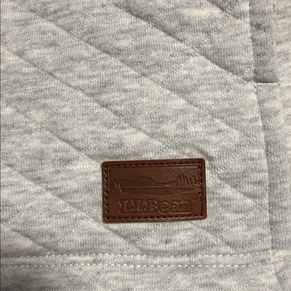 L.L. Bean Light Gray Quilted funnel neck Swearshirt - Picture 4 of 4